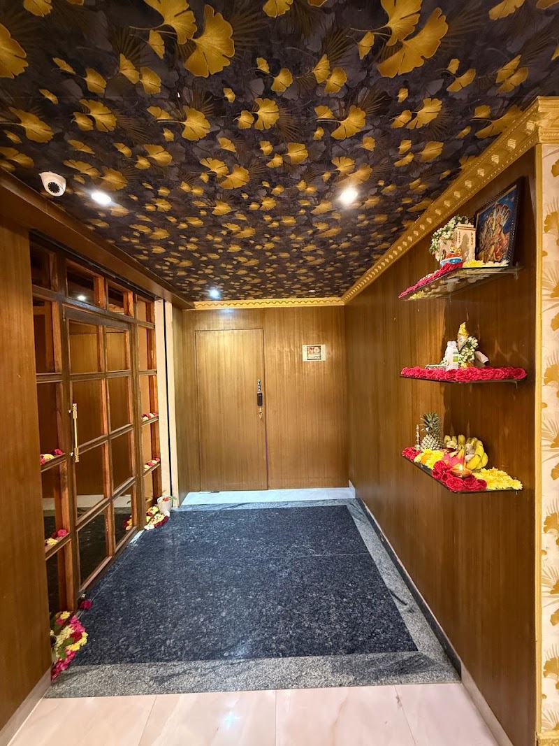 Oyasis luxury spa - Oyasis luxury spa Plot no 1765, Gokul plots, 1759, 13th Phase Rd, opposite DtDC, above APPLE WORLD, 9th Phase, Venkata Ramana Colony, Kukatpally, Hyderabad, Telangana 500085, India