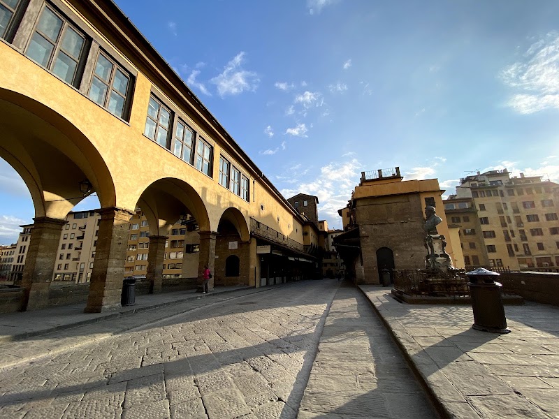 Ponte Vecchio - Ponte Vecchio Ponte Vecchio, 50125 Firenze FI, Italy