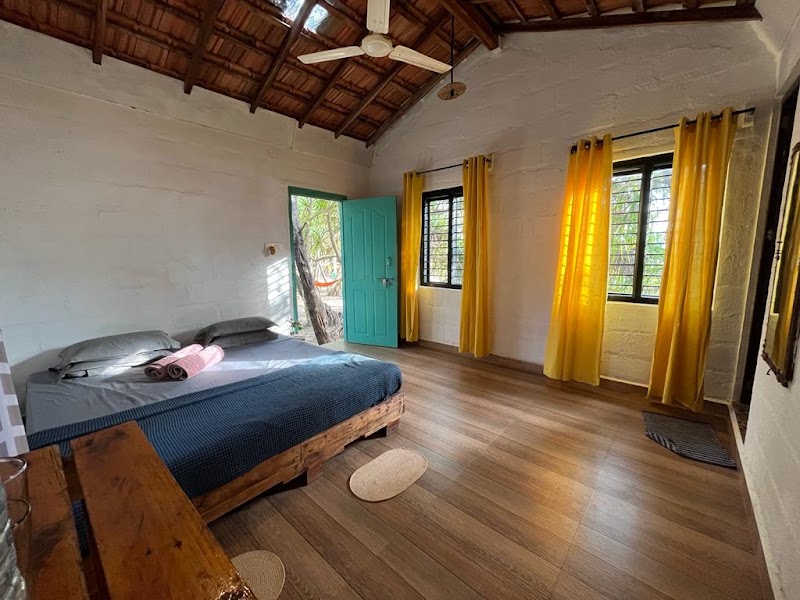 Sandy Shores Beachstay - Sandy Shores Beachstay Sandy Shores Beachstay, Kumta, Karnataka 581351, India Kagal, Post Office, Berkodi Rd, Kumta, Kagal, Karnataka 581351, India