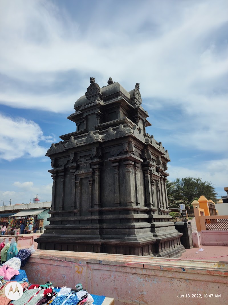 Triveni Sangamam - Triveni Sangamam, 3HH2+68G, Kanniyakumari, Tamil Nadu 629702, India