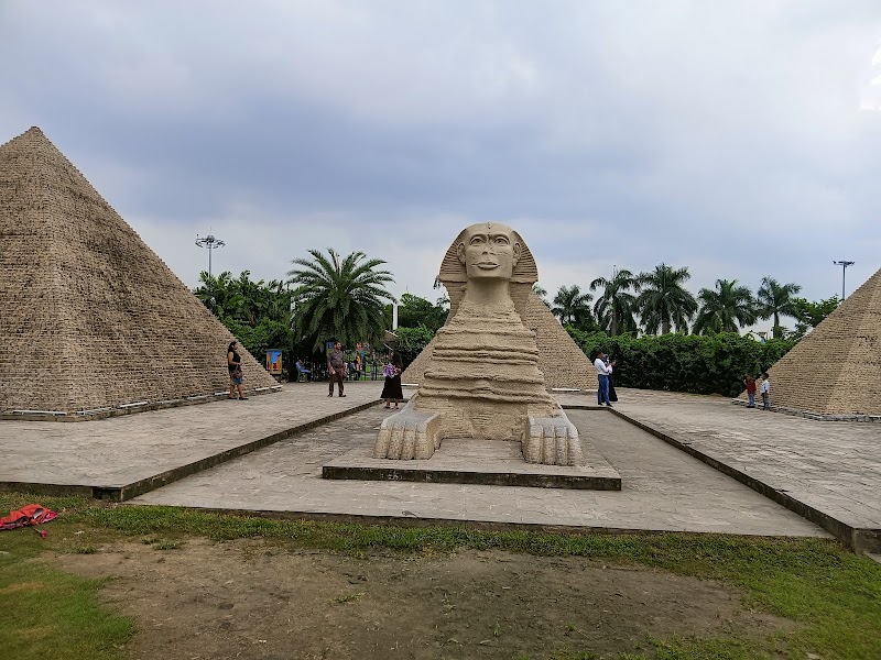 7 Wonders - Eco Park - 7 Wonders - Eco Park JF58+XMG, Action Area IIB, Deshbandhu Nagar, Newtown, West Bengal 700161, India