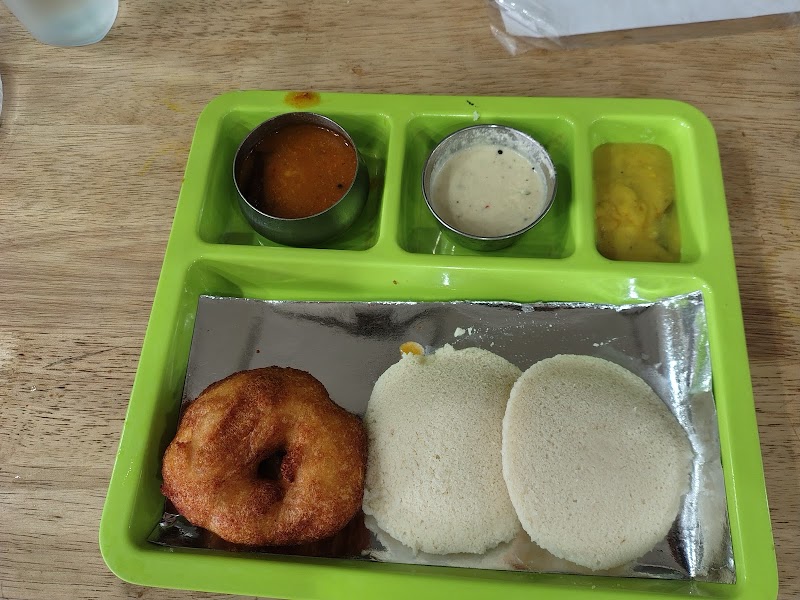 Anandan Vaasavi Vegetarian Restaurant - Anandan Vaasavi Vegetarian Restaurant National Highway 205, Srinivasa Nagar, Ramchandra Nagar, Tirupati, Andhra Pradesh 517507, India