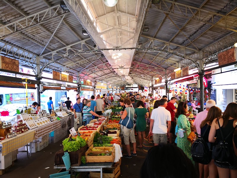 Marché provençal - Marché provençal Cr Masséna, 06600 Antibes, France