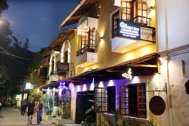 THE SUNSET BAY - THE SUNSET BAY, 1, 332, Rose St, Fort Nagar, FORT, Kochi, Keralam 682001, India