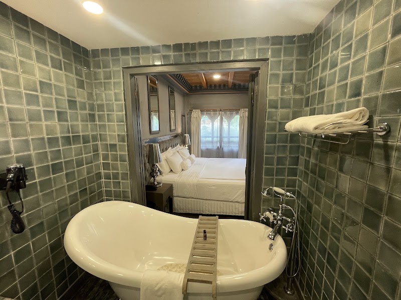 Hotel Druk Thimphu Bhutan - Hotel Druk Thimphu Bhutan 218 Norzin Zur Lam 49 SE, Thimphu, Bhutan