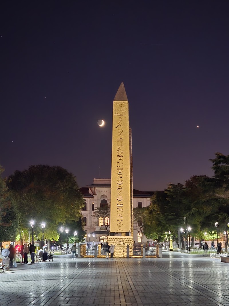 Sultanahmet Square - Sultanahmet Square, Binbirdirek, Sultan Ahmet Parkı No:2, 34122 Fatih/İstanbul, Türkiye