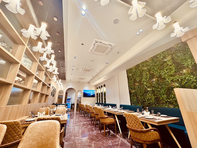 Hotel Park Royal - Hotel Park Royal, Bhadrakali Rd, Dwarka, Gujarat 361335, India