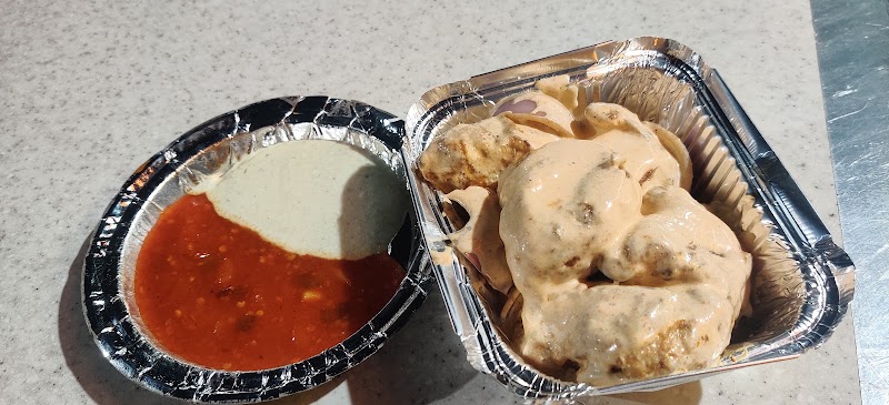 Yumsum Momos & The Chinese Hut - Yumsum Momos & The Chinese Hut Sector 75 Kiosk No. 5 & 6, Shop No. 5, Golf City, Gardenia Gateway, Sector 75, Noida, Uttar Pradesh 201316, India