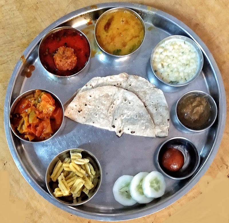 Jain bhojnalay - Jain bhojnalay Jawaher chowk , gandhi chowk, 56X6+HCW, Shanichari Bazar, Durg, Chhattisgarh 491001, India