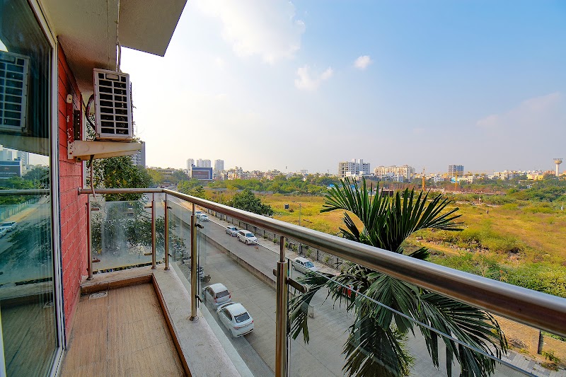 Hotel Sky Vista Homes - Hotel in Kharadi, Pune - Hotel Sky Vista Homes - Hotel in Kharadi, Pune Aside Rising Medicare Hospital, HW3Q+FPP, behind Hotel Raddison Blu, Pandhari Nagar, Kharadi, Pune, Maharashtra 411014, India