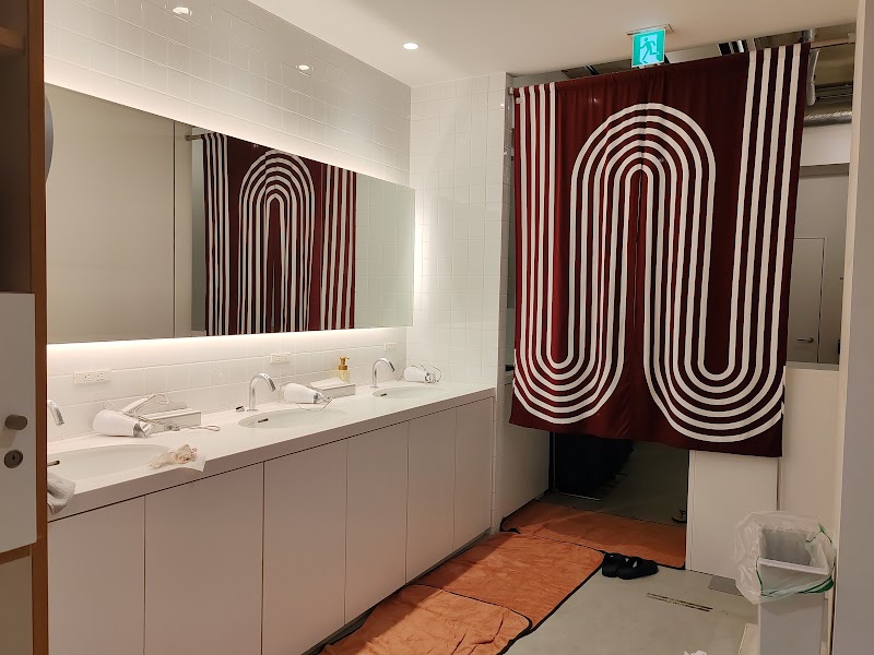 Hotel Plus Hostel Tokyo Asakusa 1 - Hotel Plus Hostel Tokyo Asakusa 1 2-chōme-13-1 Kaminarimon, Taito City, Tokyo 111-0034, Japan