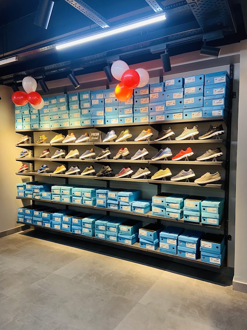Red Chief Exclusive Store - Kunjwani - Red Chief Exclusive Store - Kunjwani, Gangyal, Bank, Road, nearby Jammu & Kashmir, Kunjwani, Jammu, 180010