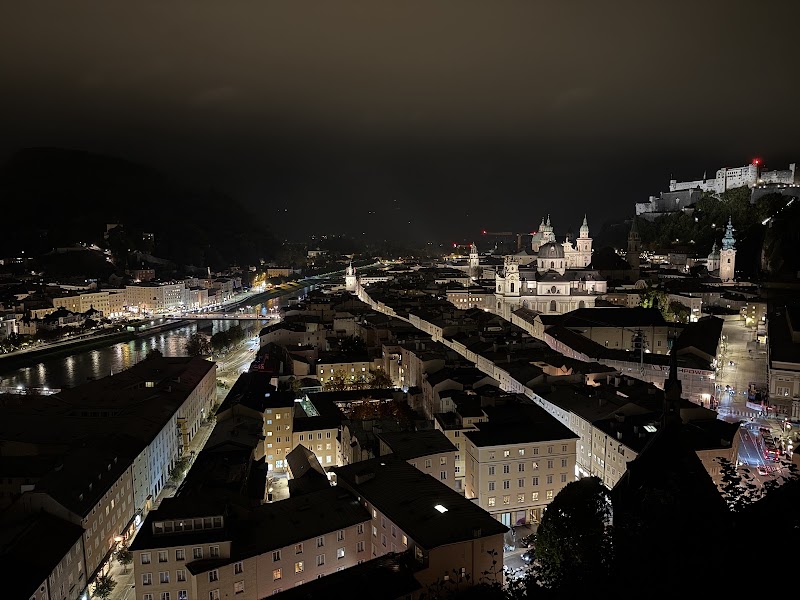 M32 - M32 Am Mönchsberg 32, 5020 Salzburg, Austria