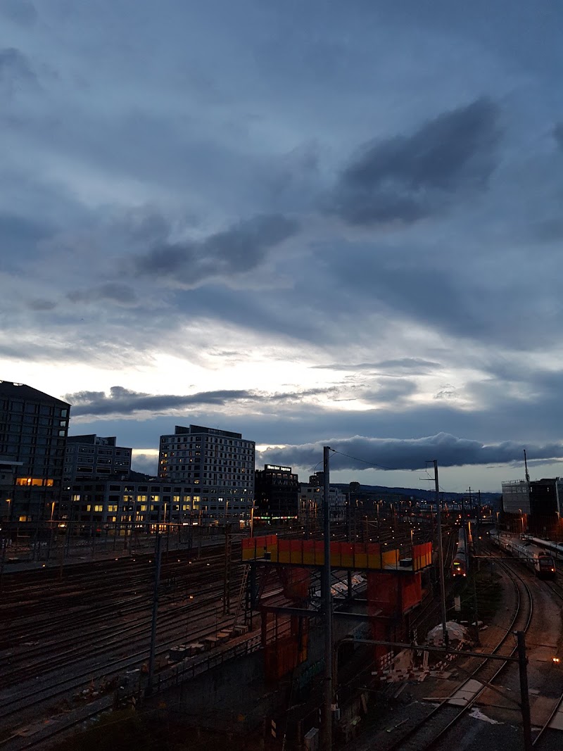 Gleistribüne - Gleistribüne Zollstrasse 37, 8005 Zürich, Switzerland