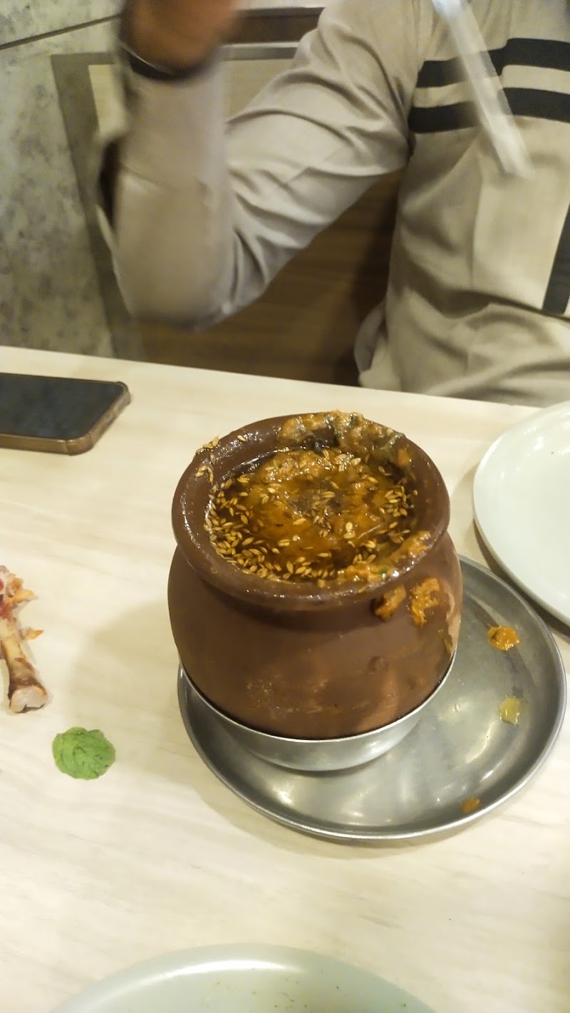 National Restaurant Vapi - National Restaurant Vapi, Shop No.9, 19/3, Plot, CM, Atithi Rd, Ajit Nagar, Phase 2, GIDC, Vapi, Gujarat 396195, India