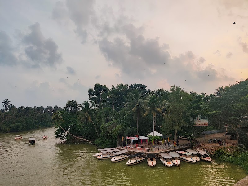 Poovar boat service - Poovar boat service 839C+38J, Poovar Island Beach Rd, Poovar, Kulathoor, Kerala 695525, India