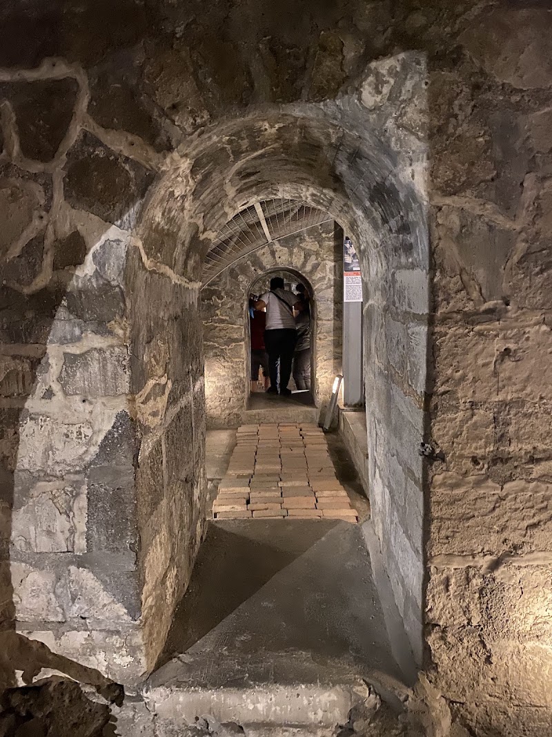 The Dungeons of Fort Santiago - The Dungeons of Fort Santiago, HXW9+2R8, Gen Mona St Cor Sta Clara St Fort Santiago Maestranza, Brgy 655 Zone 69, Manila, 1032 Metro Manila, Philippines