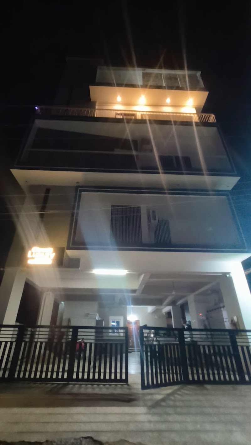 Clouds Luxury Serviced Apartments - Clouds Luxury Serviced Apartments phase 3, Plot no 2, VIT Rd, Goldan Nagar, Vaibhav Nagar, Katpadi, Vellore, Tamil Nadu 632006, India