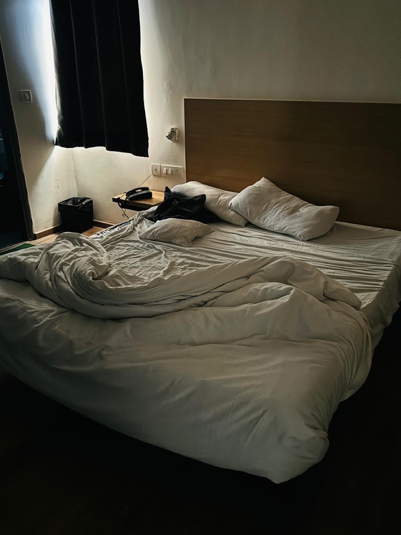 Hotel White Saffron By F9 Hotels - Hotel White Saffron By F9 Hotels 182, Vaishali, Dakshini Pitampura, Pitampura, New Delhi, Delhi, 110034, India