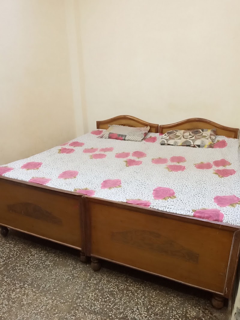 Hotel Royal Lodge - Hotel Royal Lodge Station Road, Near Tarun Talkies, Guru Nanak Nagar, Durg, Chhattisgarh 491001, India