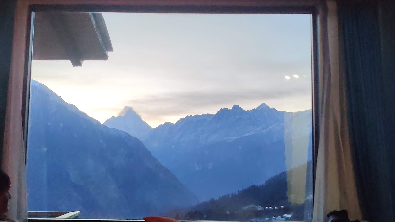 Mountain Rover, Auli- Resort - Mountain Rover, Auli- Resort Auli, near, ITBP Road, Auli Laga Joshimath, Auli Laga Salude, Uttarakhand 246443, India