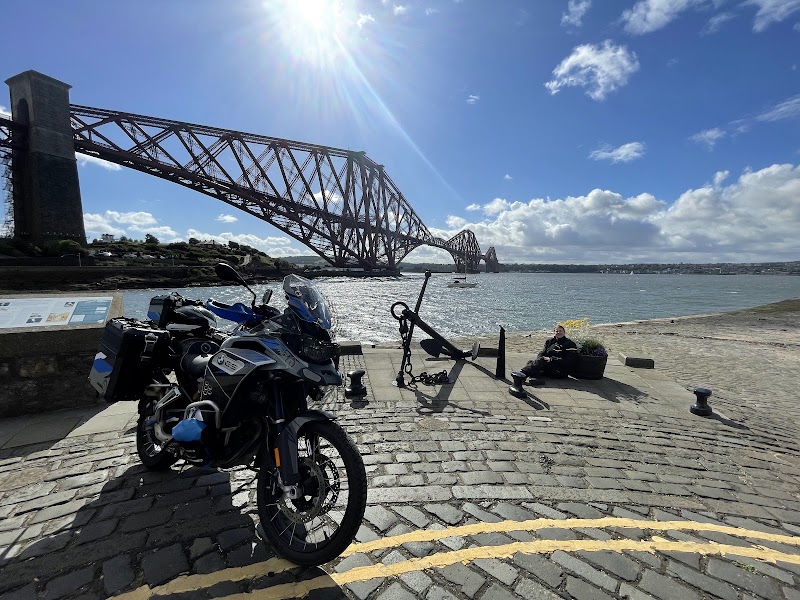 Forth Bridges Lighthouse Museum & 1817 Light Tower - Forth Bridges Lighthouse Museum & 1817 Light Tower, 60 Main St, North Queensferry, Inverkeithing KY11 1JG, UK