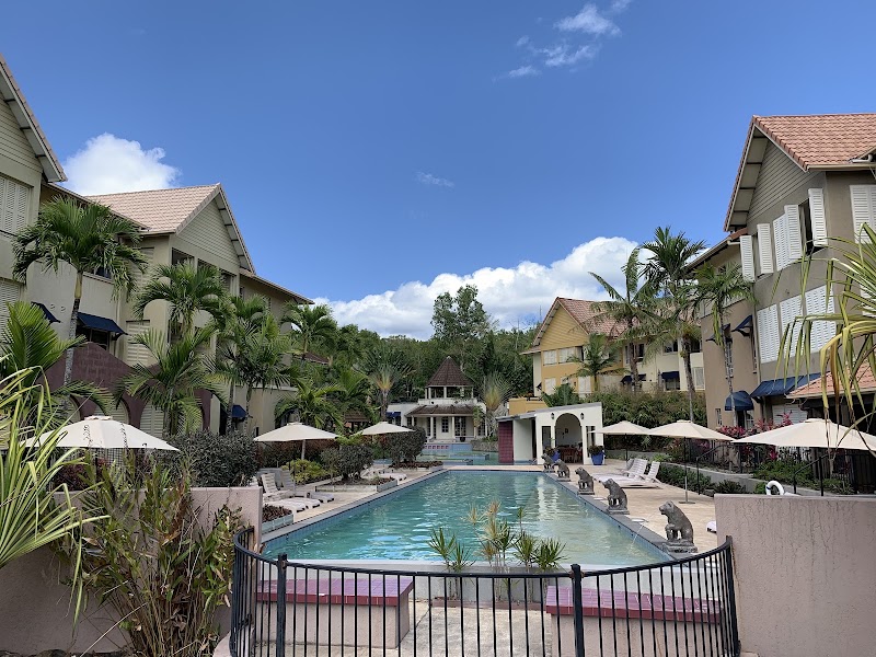 Lakes Cairns Resort - Lakes Cairns Resort The Lakes Resort & Spa, 2/10 Greenslopes St, Cairns North QLD 4870, Australia