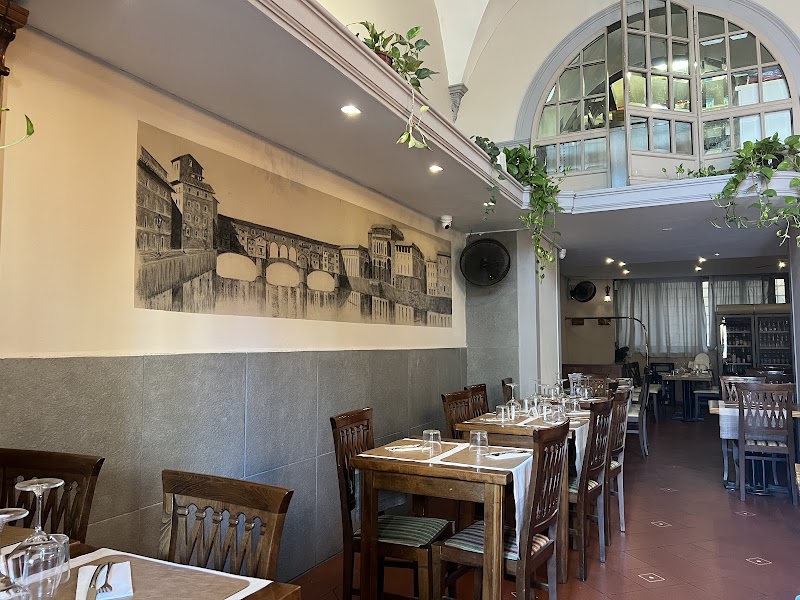 Trattoria Ponte Vecchio - Ristorante Firenze - Trattoria Ponte Vecchio - Ristorante Firenze Lungarno degli Archibusieri, 8, 50122 Firenze FI, Italy