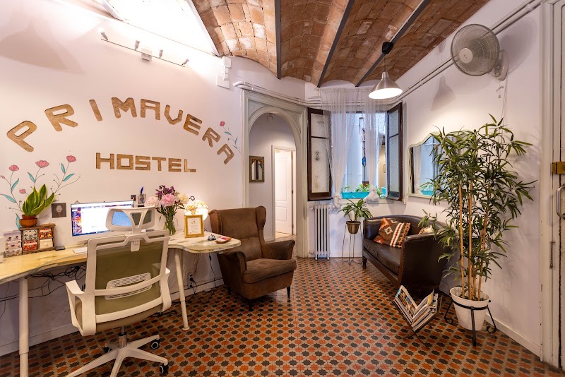 Primavera Hostel - Primavera Hostel, Carrer de Mallorca, 330, entresuelo 2ª, Eixample, 08037 Barcelona, Spain