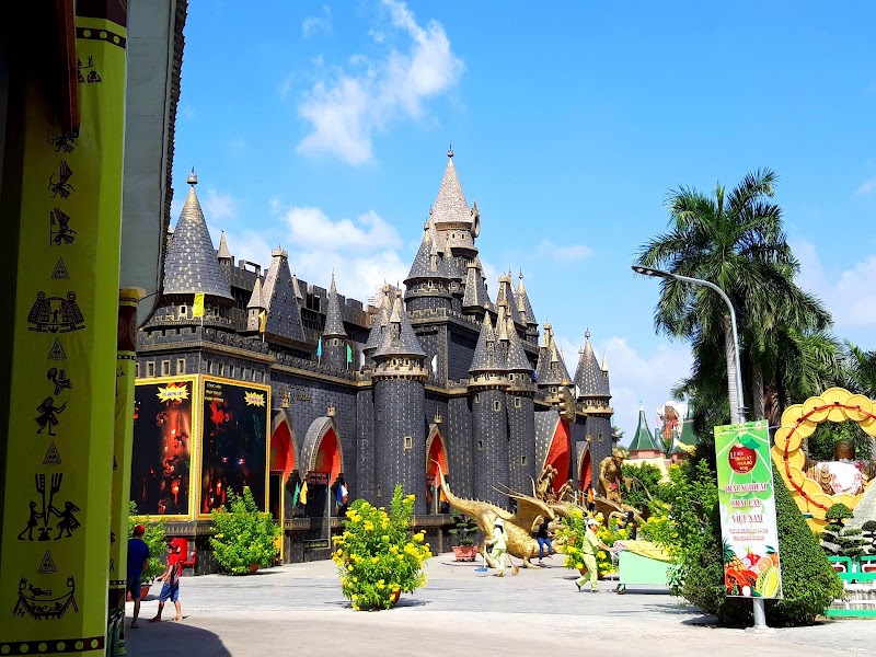 Suoi Tien Theme Park - Suoi Tien Theme Park, 120 Song Hành Xa Lộ Hà Nội, Tăng Nhơn Phú, Hồ Chí Minh 70000, Vietnam