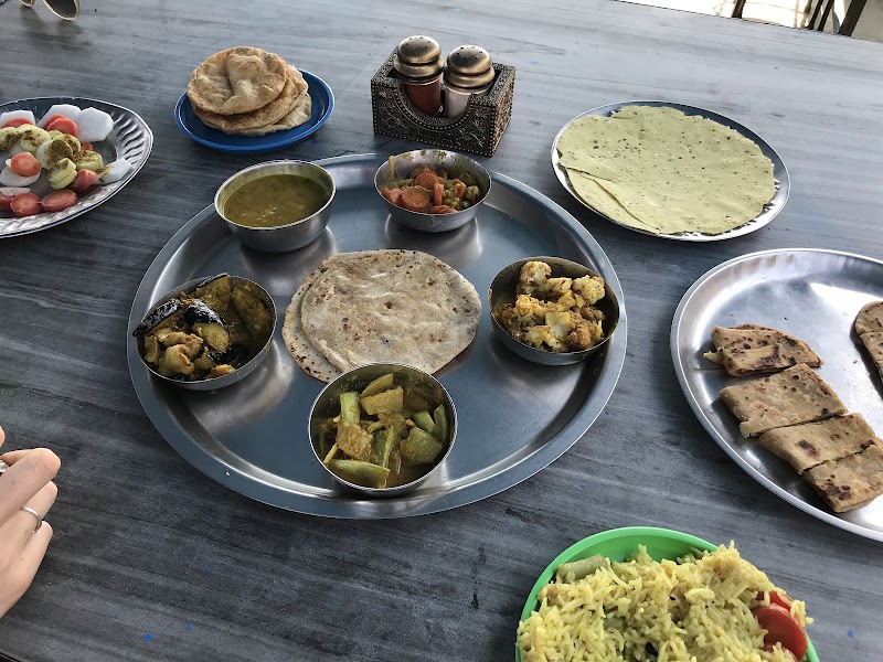 MH Guest House & Restaurant - MH Guest House & Restaurant 72XC+7C5, Killi Khana, Sodagaran Mohalla, Jodhpur, Rajasthan 342001, India
