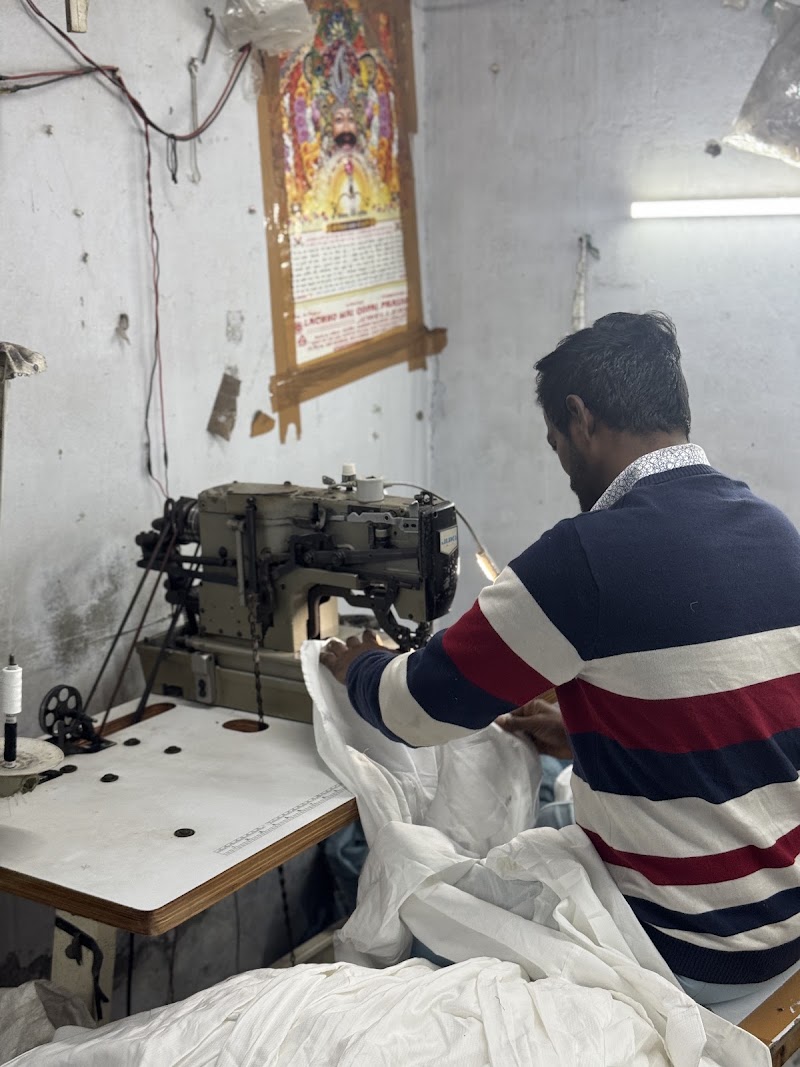 Apex Garments - Apex Garments Metro Mall Rd, Block B, Sector 56, Gurugram, Haryana 122011, India