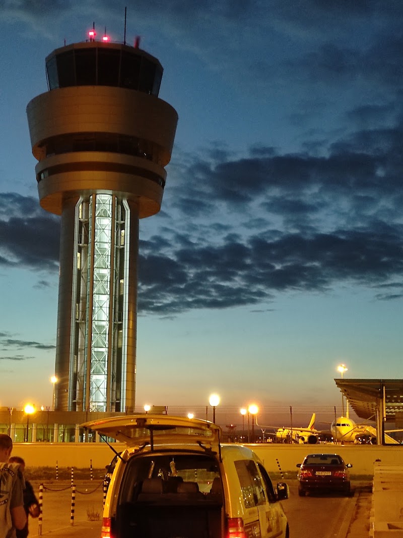 Terminal 2 - Terminal 2 Terminal 2, Летище София, ul. "Prodan Tarakchiev", 1528 Sofia, Bulgaria
