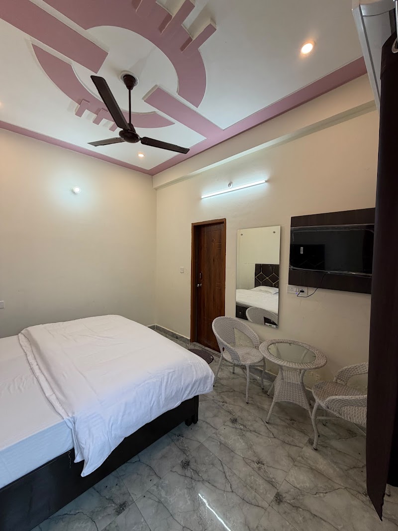 The Mountain View Homestay - The Mountain View Homestay, Thano Rd, near Union Bank of India, Bhopalpani Grant, Dehradun, Uttarakhand 248008, India