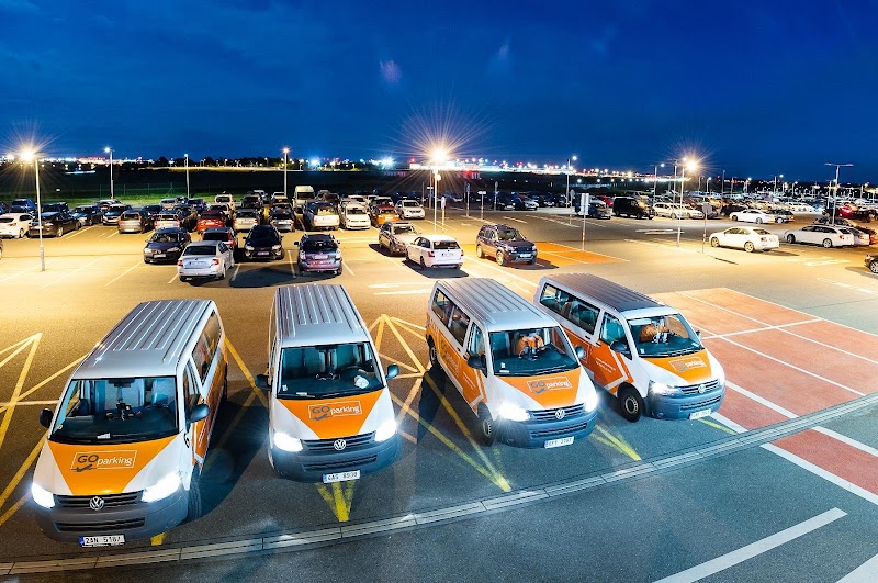 [P] GO parking - [P] GO parking, Ke Kopanině 406, 252 67 Tuchoměřice, Czechia