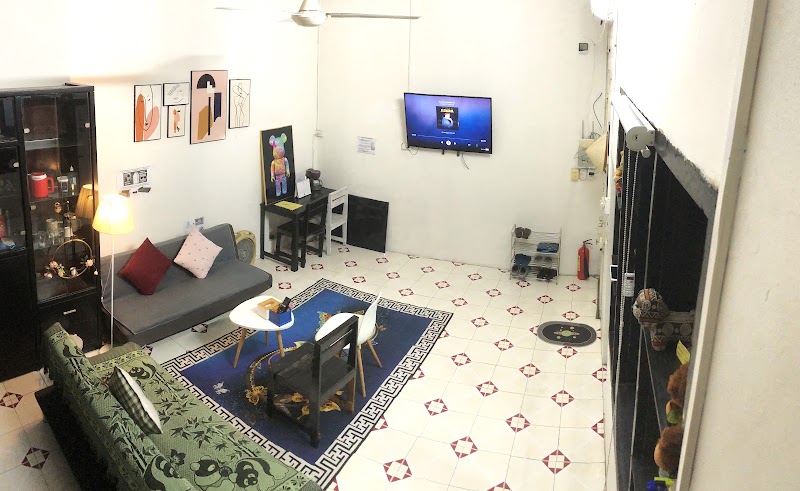 Spacious Old Quarter 2-floor Duplex apartment near Train cafe street, quiet local Alley - Spacious Old Quarter 2-floor Duplex apartment near Train cafe street, quiet local Alley, 8D Điện Biên Phủ, Hoàn Kiếm, Hà Nội 10000, Vietnam