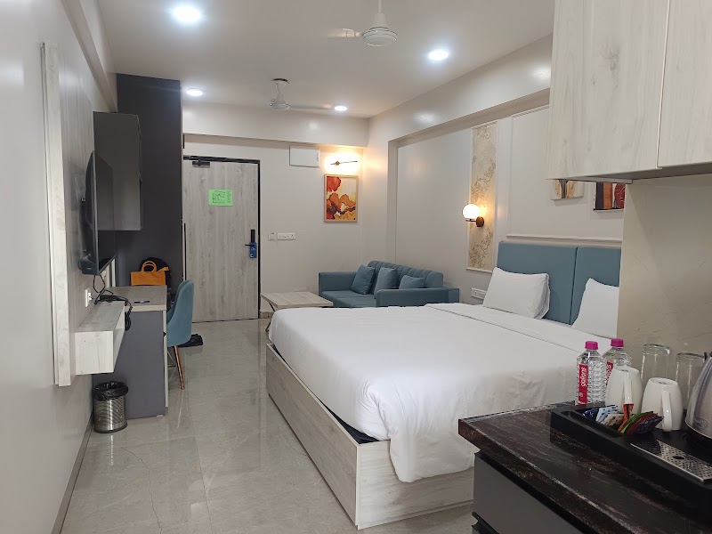 Urban Suites by BluSalzz Jaipur - Urban Suites by BluSalzz Jaipur, Urban Suites by BluSalzz, Mahal Rd, near Bombay Hospital, Jagatpura, Jaipur, Rajasthan 302017, India