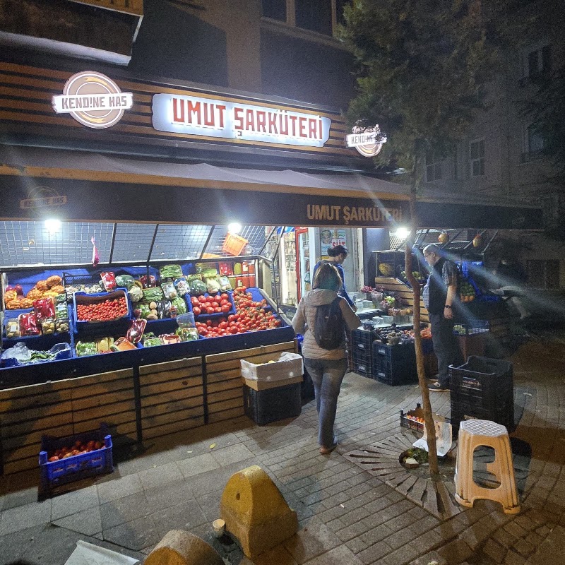 Umut Market - Umut Market, Caferağa, Fırıldak Sokak & Moda Cad. No:14, 34710 Kadıköy/İstanbul, Türkiye