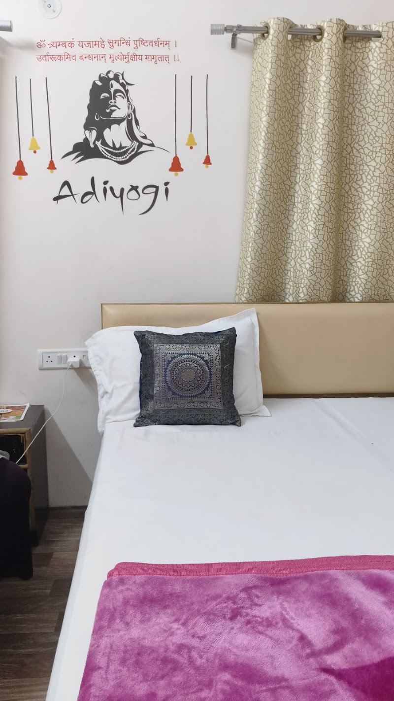 SHIVOHM INN HOMESTAY - SHIVOHM INN HOMESTAY, A Agustkunda, D36/ 124, Dashashwamedh Ghat Rd, Bangali Tola, Varanasi, Uttar Pradesh 221001, India
