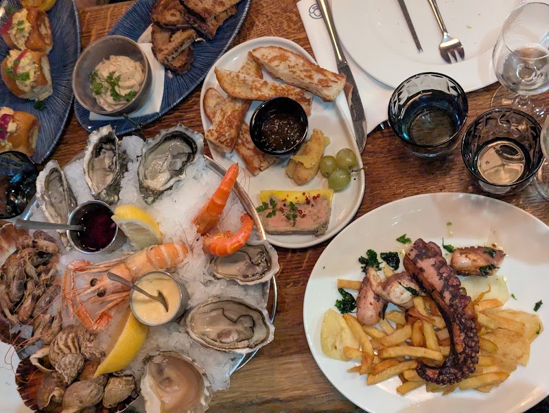 Huguette, Bistro de la mer - Huguette, Bistro de la mer 81 Rue de Seine, 75006 Paris, France