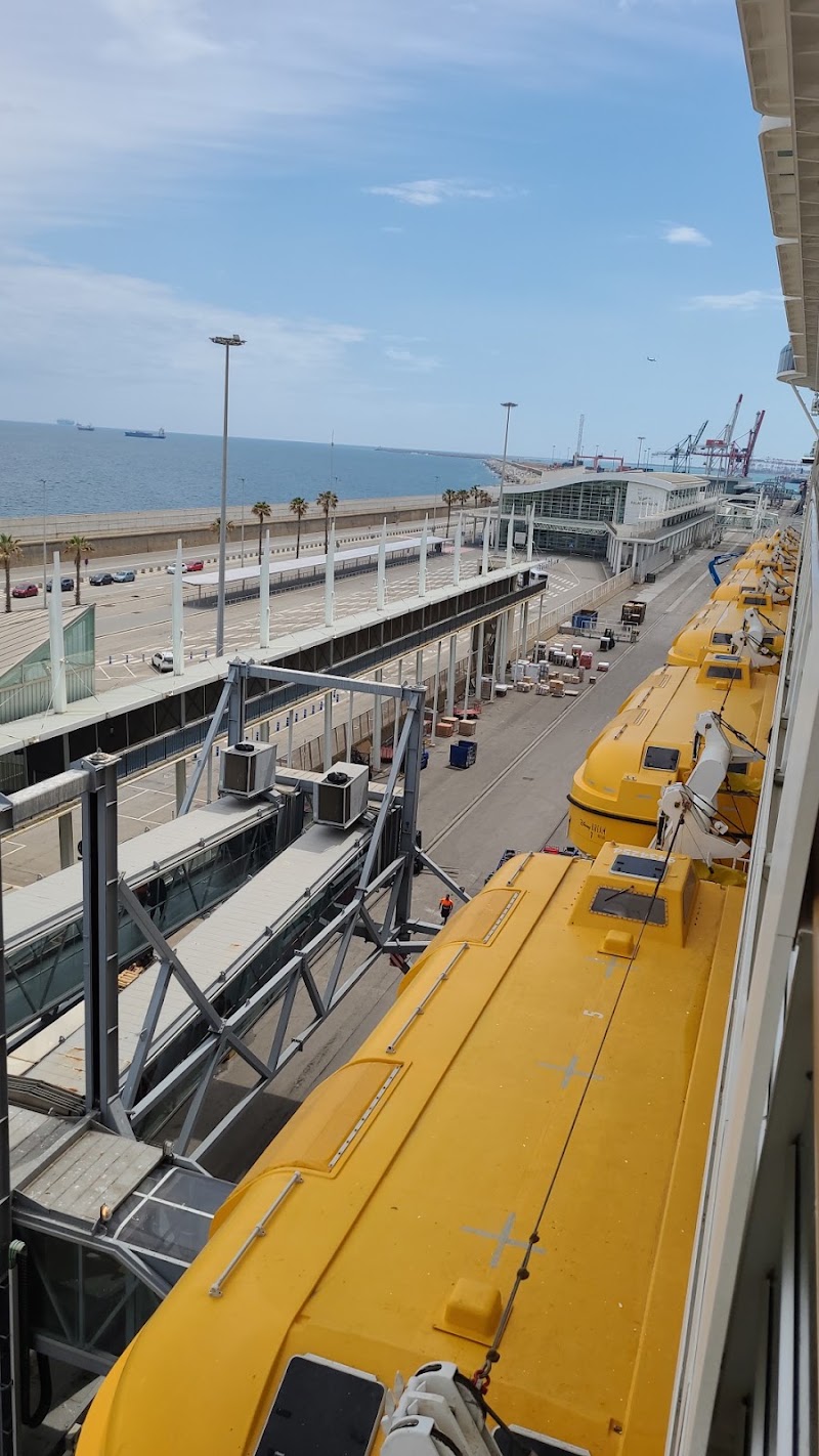 Cruise Ship Terminal - Cruise Ship Terminal, Moll de Sant Bertran, 3, Sants-Montjuïc, 08039 Barcelona, Spain