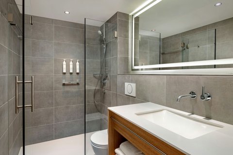 Courtyard by Marriott Biel/Bienne - Courtyard by Marriott Biel/Bienne Esplanade du Palais des Congres 15, 2502 Biel, Switzerland