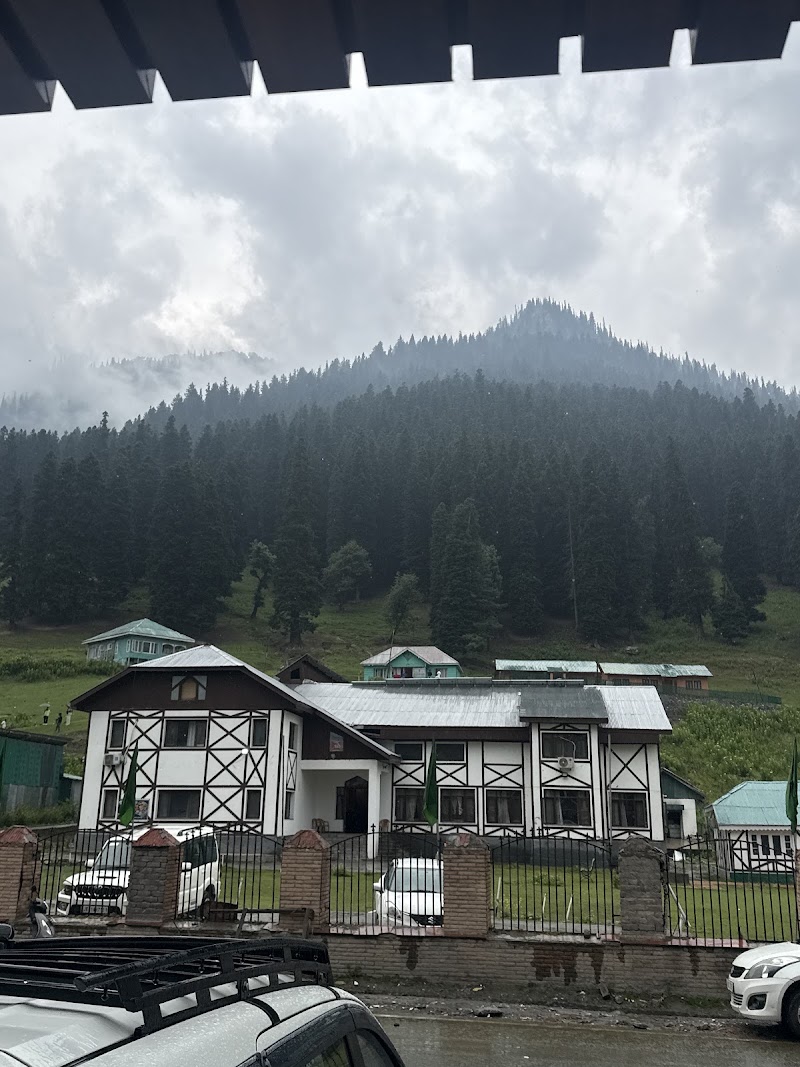 Hotel Sounsar and Restaurant - Hotel Sounsar and Restaurant Srinagar Ladakh, 872V+M8F, Highway, Sonamarg, 191202