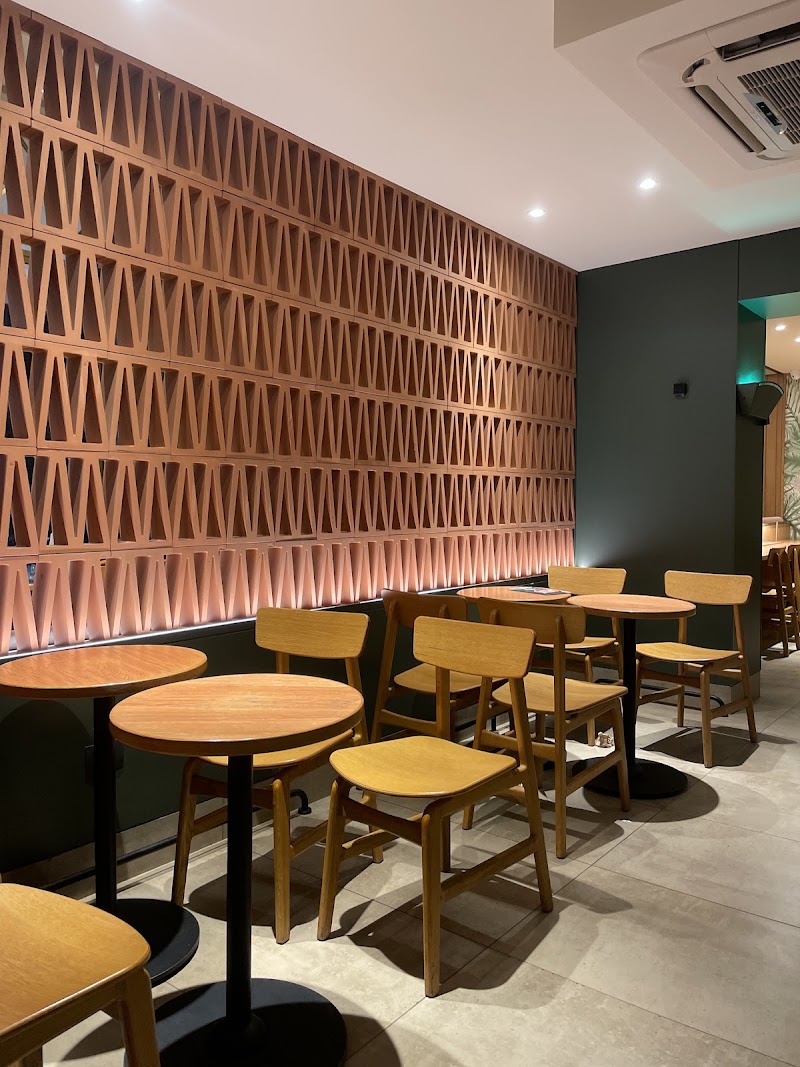 Starbucks - Sambhaji Nagar - Starbucks - Sambhaji Nagar, Block No 8 to 10, Bizzone Tower, Connaught place, CIDCO Cannought, Cidco, Chhatrapati Sambhajinagar, Maharashtra 431003, India