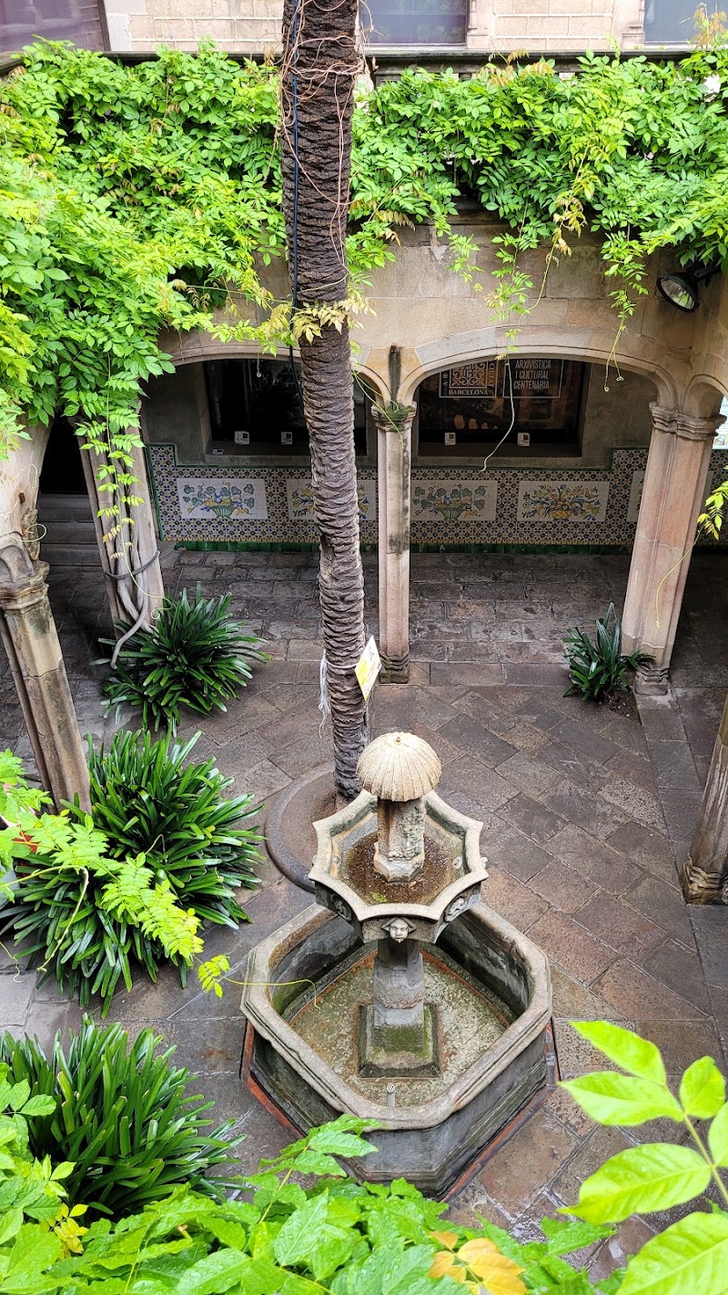 Casa de l'Ardiaca - Casa de l'Ardiaca Carrer de Santa Llúcia, 1, Ciutat Vella, 08002 Barcelona, Spain