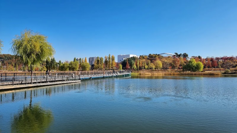 Lake Garden - Lake Garden 811-3 Magok-dong, Gangseo-gu, Seoul, South Korea