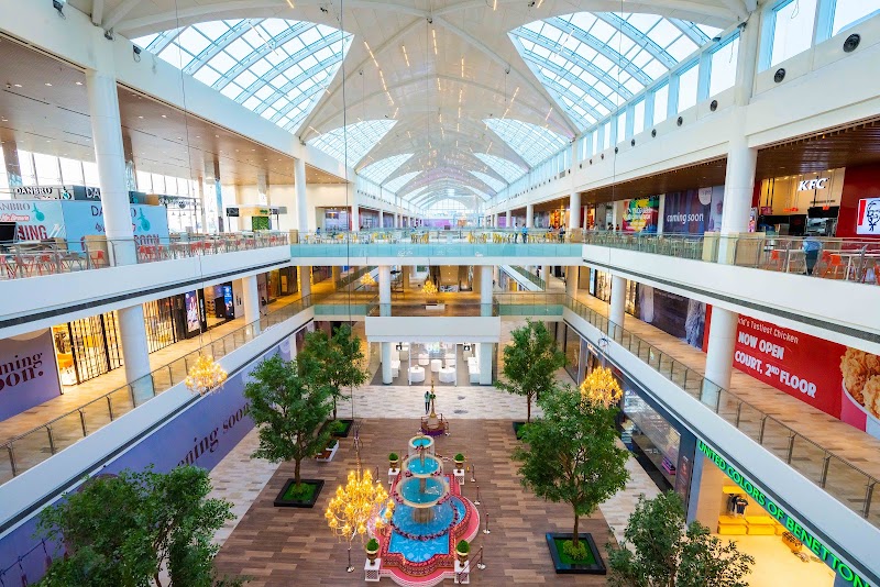Lulu Mall, Lucknow - Lulu Mall, Lucknow 2T-5, Amar Shaheed Path, Golf City, Sector B Ansal API, IBB, Lucknow, Uttar Pradesh 226030, India