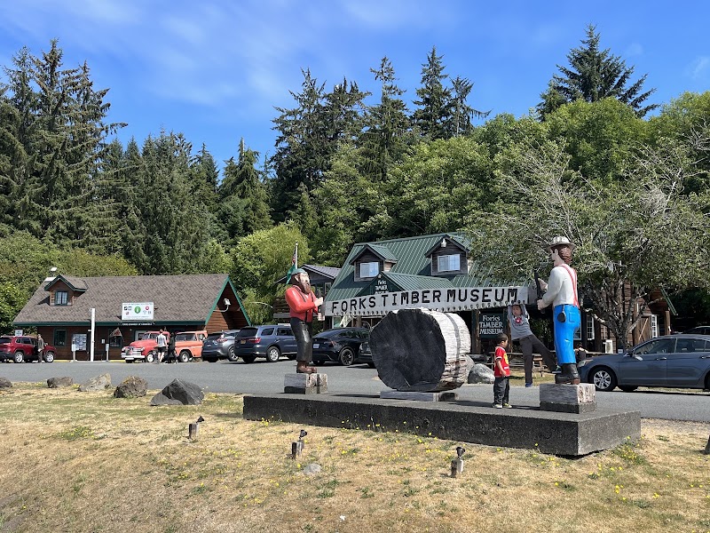 Bella's Truck - Bella's Truck, 1421 S Forks Ave, Forks, WA 98331, USA