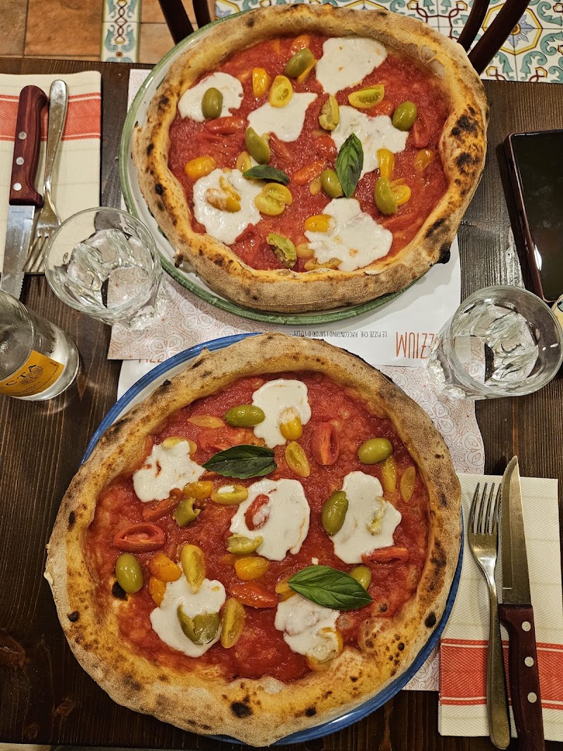 Pizzium - Firenze - Pizzium - Firenze, Piazza del Carmine, 5, 50124 Firenze FI, Italy