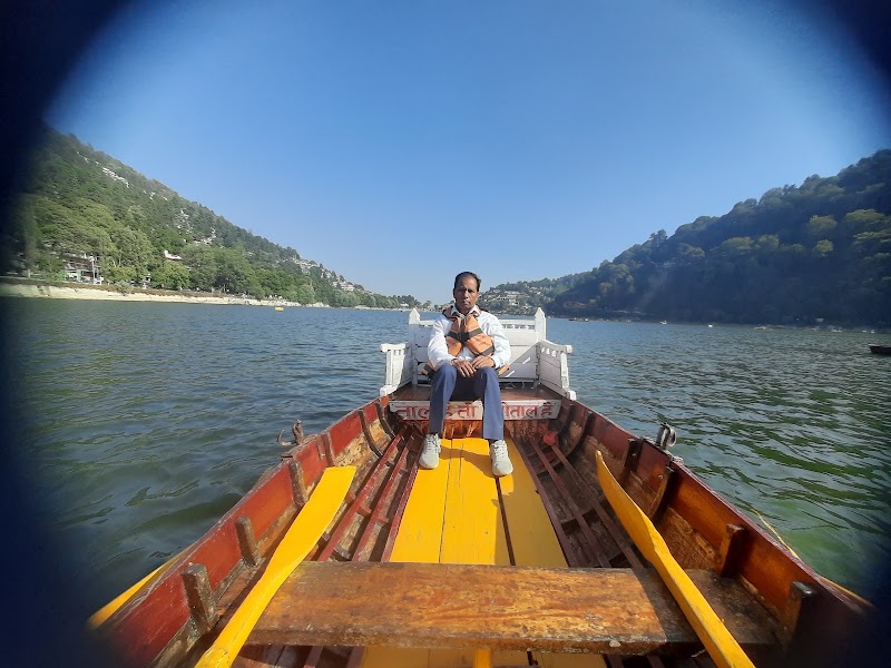 Lake Yacht Boat Stand - Lake Yacht Boat Stand, 9FR5+535, Mall Rd, Mallital, Nainital, Uttarakhand 263001, India